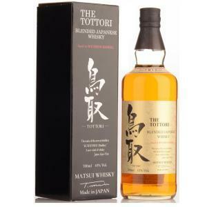 Blended japanese whisky aged in bourbon barrel 70 cl in astuccio