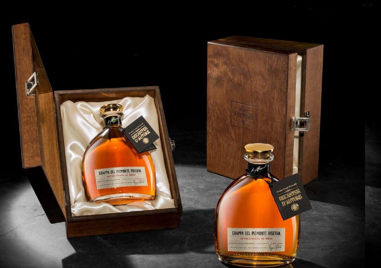 luigi francoli luigi francoli confezione regalo grappa riserva del piemonte decanter d'autore 70 cl